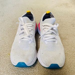 Nike Flyknit Epic React 1 - women